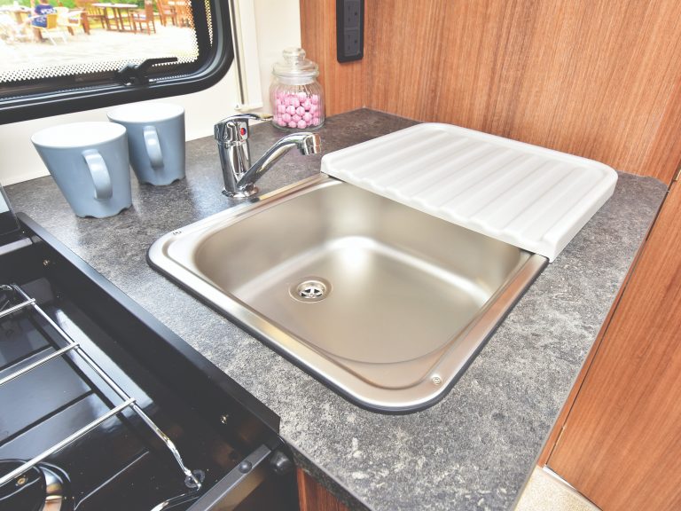 Bailey Phoenix 420 - Practical Caravan