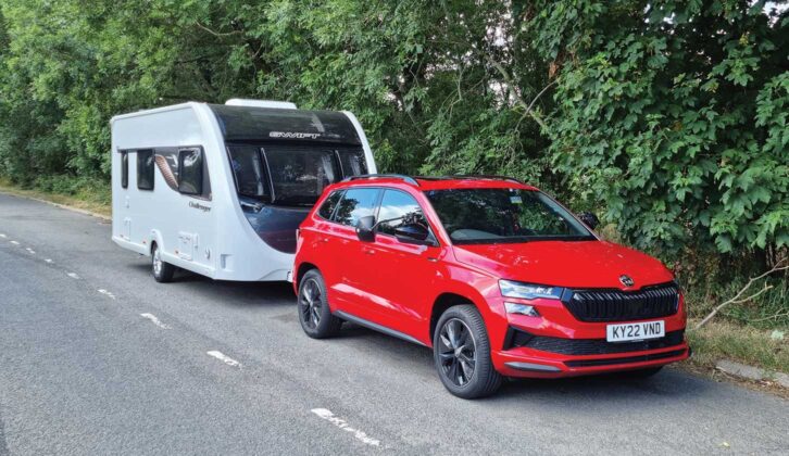 Skoda Karoq towing caravan