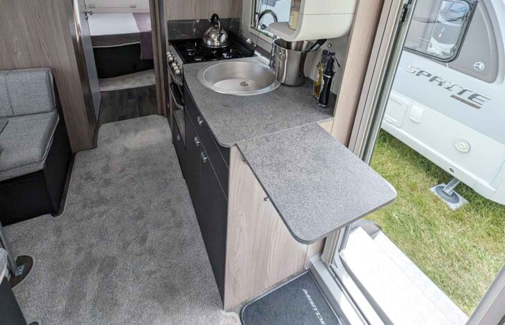 The kitchen in the Swift Sprite Exclusive Quattro MB 